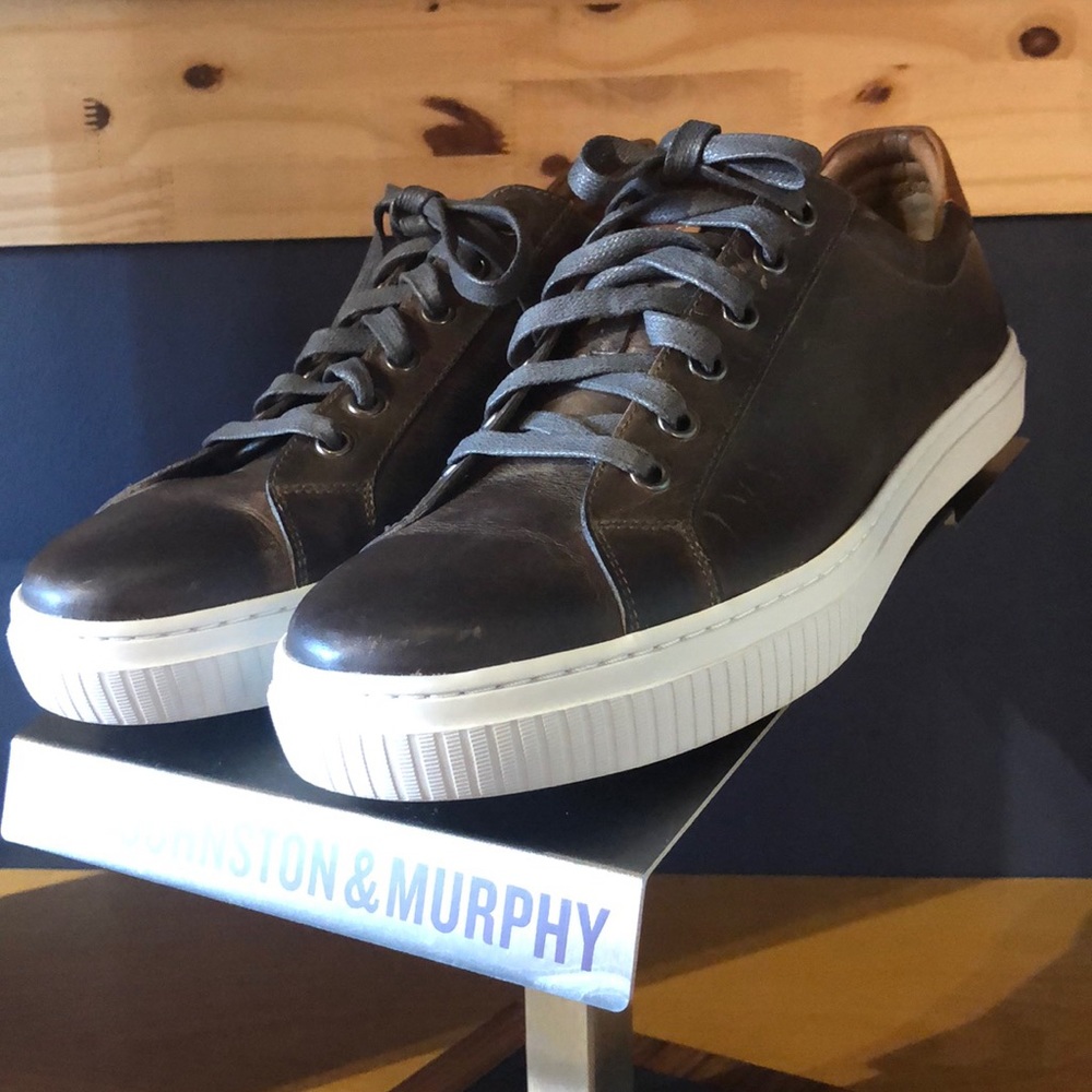 Johnston & Murphy Men’s Leather Sneaker NWT!